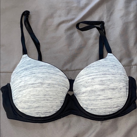 Bra from pink - Picture 1 of 2